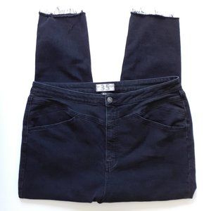 We The Free Crvy Ankle Raw Hem Black Jeans Size 35 / Size 20